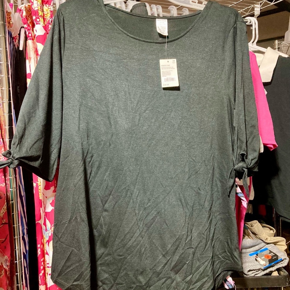Women's Black Top